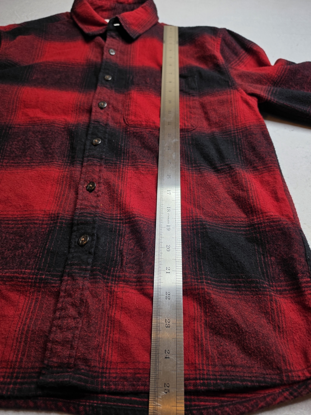 Abercrombie & Fitch Men's Soft Red Plaid Flannel Shirt Size XS - Picture 5 of 7